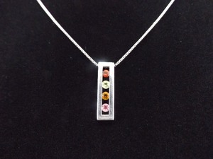 .925 Sterling Silver Multi Faceted Stone Pendant Necklace