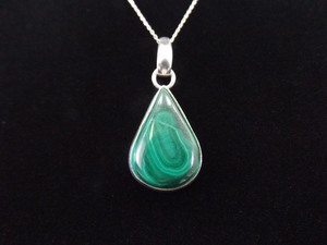 .925 Sterling Silver Malachite Pear Cabochon Pendant Necklace