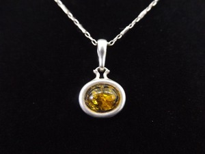 .925 Sterling Silver Amber Cabochon Pendant Necklace