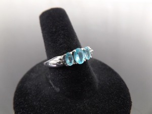 .925 Sterling Silver Diamond Accented Aquamarine Ring Size 8