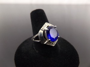 .925 Sterling Silver Oval Cut Sapphire Crystal Ring Size 9.25