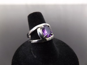 .925 Sterling Silver Oval Cut Amethyst Ring Size 8
