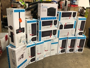 Mix Lot of Assorted Mailboxes & Posts, Customer returns, Review all pictures