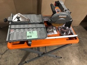 RIDGID 9 Amp Corded 7 in. Wet Tile Saw with Stand, Customer return, Review all pictures