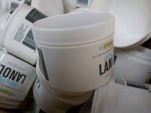 lot 111 image: 25 Empty 8 oz Plastic Jars and Lids...