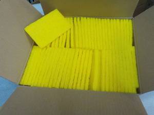 lot 133 image: 60 - 3 x5  Yellow Scrubbing Pads...