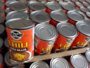 lot 230 image: 12 pack Steak n Shake Chili with Be...