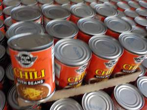 lot 231 image: 12 pack Steak n Shake Chili with Be...