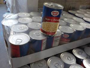 lot 234 image: 24 Pack American Beauty Navy Beans...