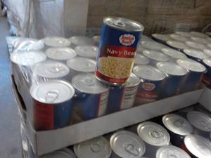 lot 236 image: 24 Pack American Beauty Navy Beans...
