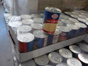 lot 237 image: 24 Pack American Beauty Navy Beans...