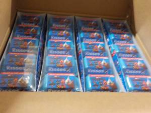lot 273 image: 2 - 60 ct Boxes Hersheys Kisses Tr...