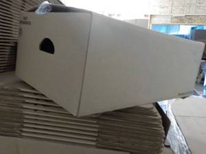 lot 285 image: 8 Heavy Duty Boxes 23 x 15 x 9...