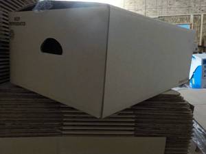 lot 288 image: 8 Heavy Duty Boxes 23 x 15 x 9...
