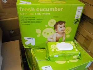 lot 312 image: Case of 1200 Fresh Cucumbers Cloth-...