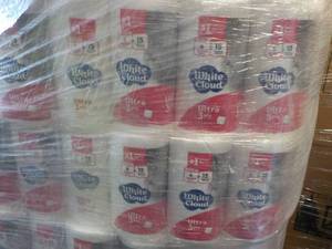 lot 316 image: 48 Rolls White Cloud 3 Ply Toilet P...