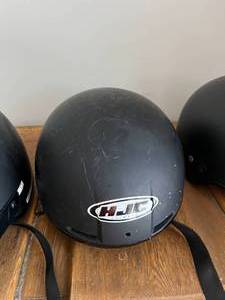 lot 3 image: 3 Black HJC Motorcycle Helmets