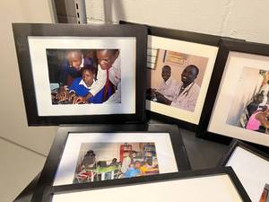 lot 85 image: Black Floating Image Frame Lot