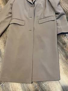 lot 109 image: Gallery Womens Beige Trenchcoat - S