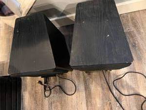 lot 107 image: Recoton Speaker Set