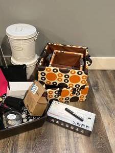 lot 121 image: Office Organization and Electronics Lot