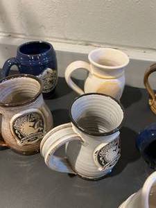 lot 139 image: MN Renaissance Mug Set