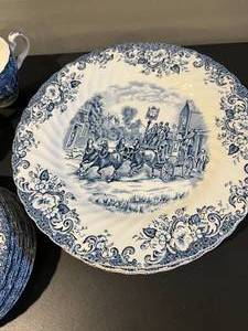 lot 142 image: Johnson Bros Blue and White Coaching Scene Dish Set