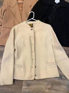 lot 146 image: CoatSweater Lot
