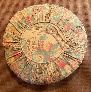 lot 114 image: Vintage PoofFoot Stool
