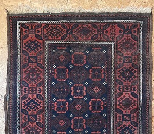 lot 126 image: Remarkable Vintage Rug