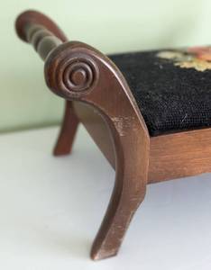 lot 77 image: Vintage Needlepoint Footstool