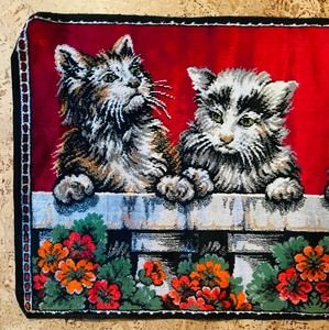 lot 149 image: Cute Vintage Kitty Tapestry