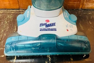lot 217 image: Hoover Floor Mate Floor Cleaner