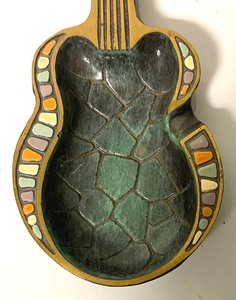 lot 245 image: Two Musical Shaped Vintage Cast Iron Ashtrays by Dayagi of Israel