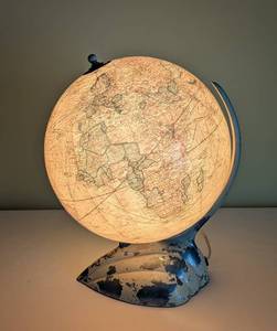 lot 156 image: Vintage Replogle Light Up Globe