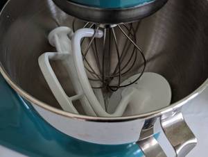 lot 170 image: KitchenAid Mixer