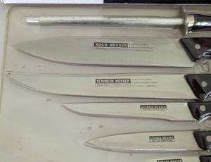 lot 172 image: Kuche Stolz Knife Set