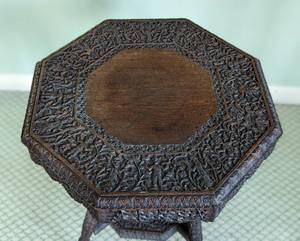 lot 22 image: Vintage Occasional Table from India