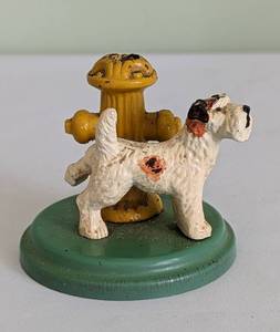 lot 281 image: Adorable Vintage Painted Metal Dog Pen Holder
