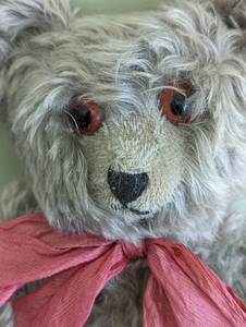 lot 358 image: Vintage Growler - Musical Teddy Bear