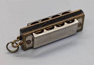lot 292 image: Hohner Little Lady Miniature Harmonica
