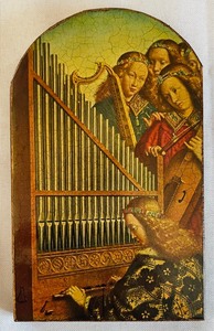 lot 346 image: Vintage Musical Themed Wall Decor