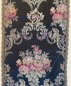 lot 368 image: Vintage Table Runner
