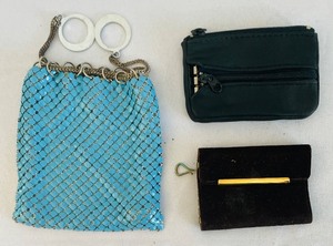 lot 391 image: Vintage Coin Purses, Wallet and Key Holders