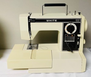lot 314 image: Vintage Sewing Machine by White Sewing Machine Company