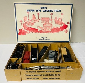 lot 315 image: Vintage Marx Steam Engine Type Electric Train Set made by Louis Marx & Co