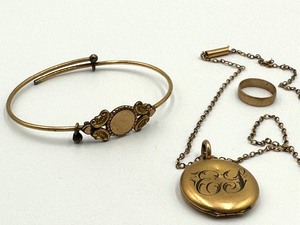 lot 48 image: Antique Victorian Jewelry Pieces