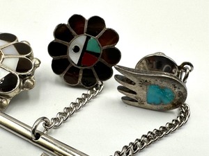 lot 43 image: Vintage Southwestern Style Tie Pins and Small Brooch