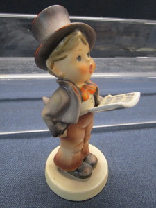 Hummel Street Singer