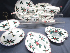 Lefton Holly Holiday Dishes